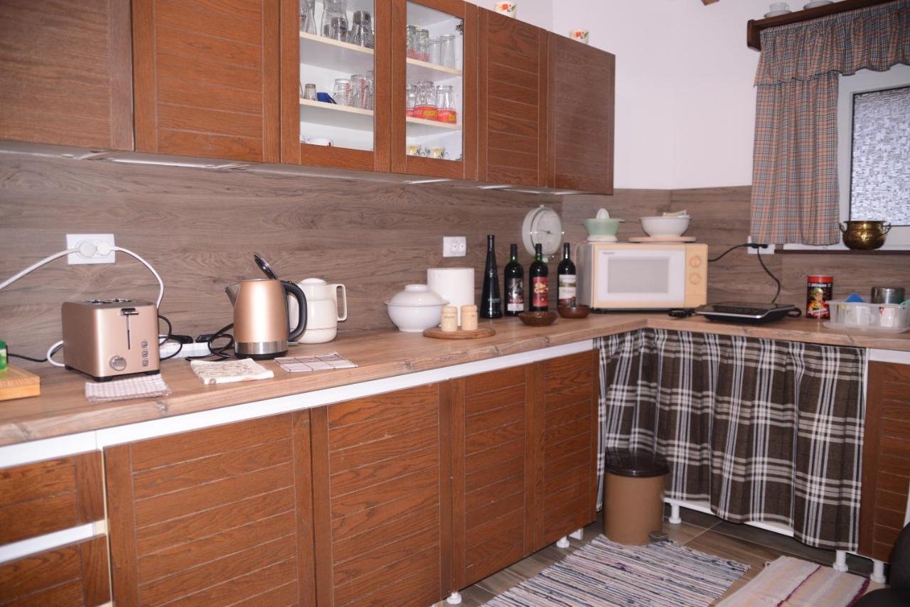 Vikend Kuca Maksimovic Villa Mataruska Banja Ngoại thất bức ảnh