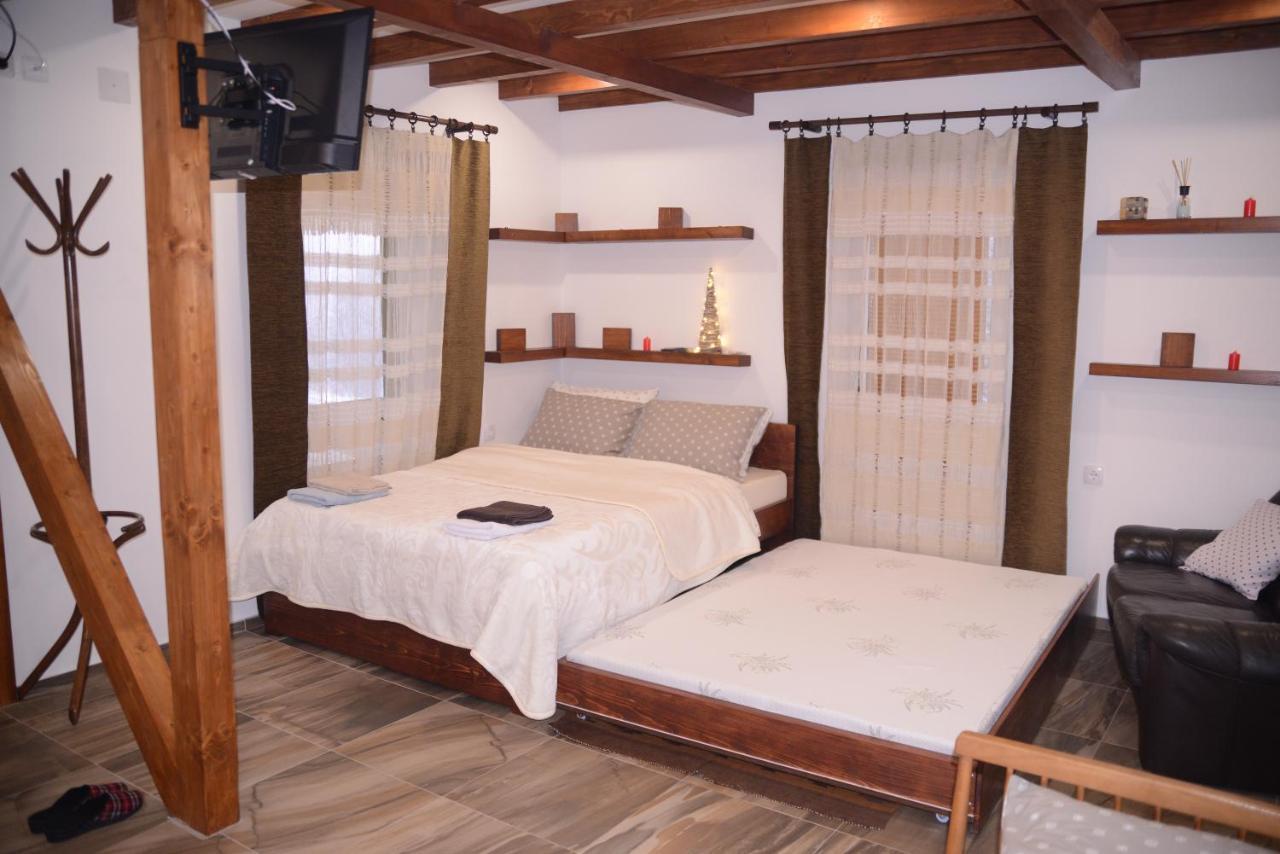 Vikend Kuca Maksimovic Villa Mataruska Banja Ngoại thất bức ảnh